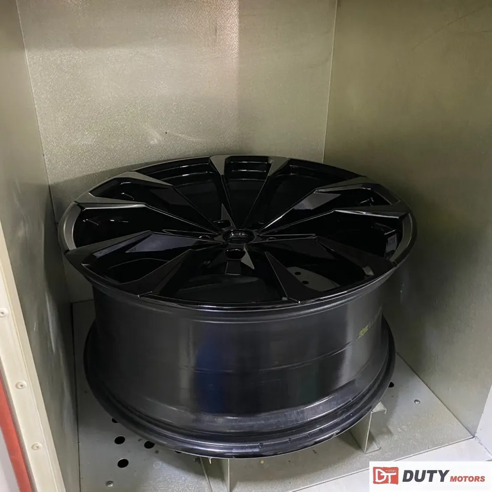 Lamborghini Urus wheel repair - Lamborghini Urus Wheel Repair & Painting Review photo 7