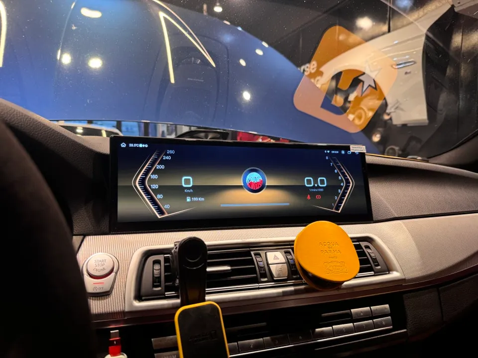 BMW M5 android head unit - BMW M5 Android Head Unit 15-Inch Upgrade Review photo 7
