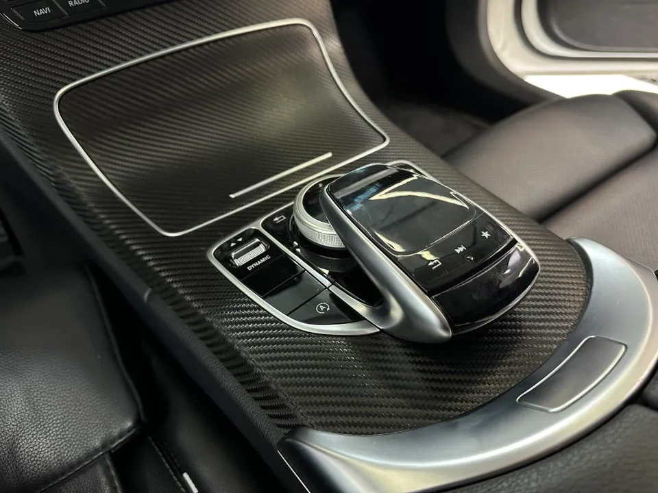 Mercedes-Benz C-Classのカーラッピング事例|費用目安・仕上がり 施工写真 3-3