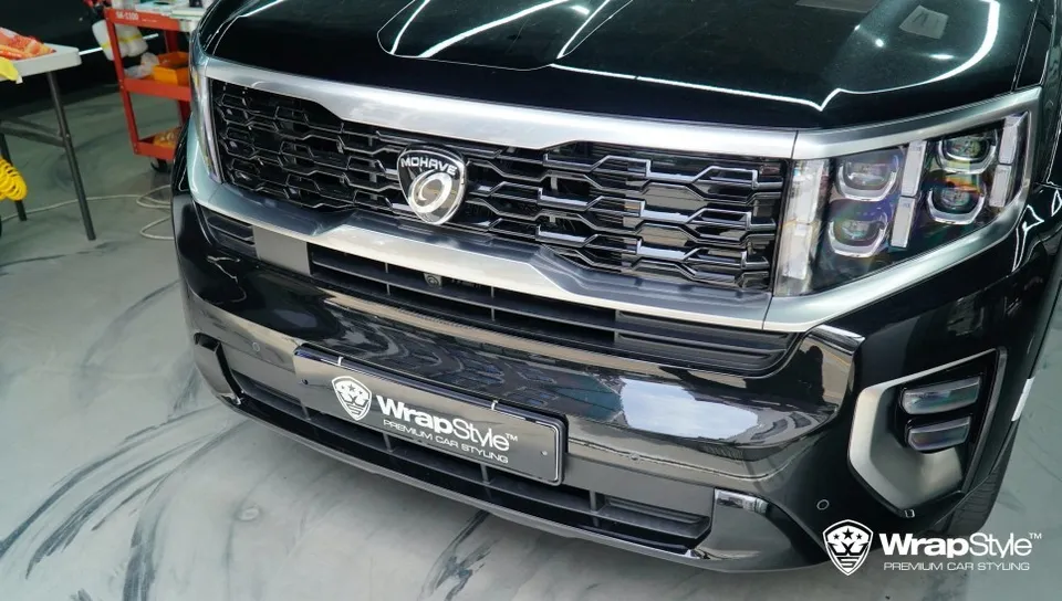 Kia Mohave chrome delete - Kia Mohave Chrome Delete Review — Blackout Trim Transformation photo 3