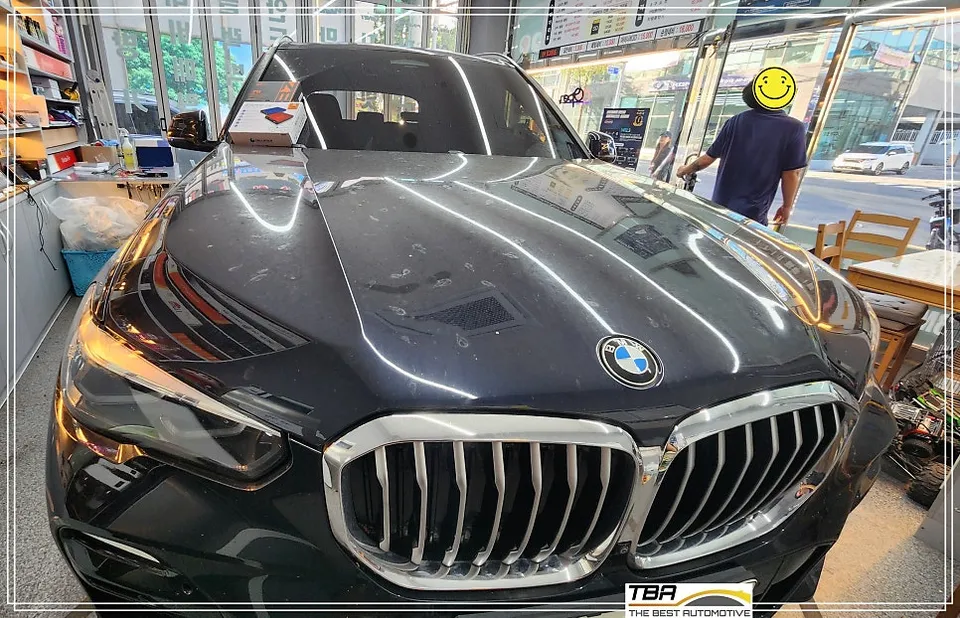 BMW X5のAndroid Auto・CarPlay取付事例 施工写真 2