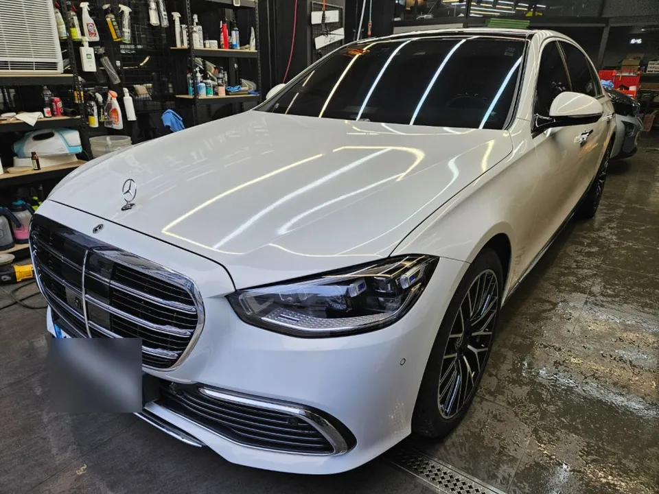 メルセデス・ベンツ Sクラス W223 カーラッピング事例｜費用目安・仕上がり 施工写真 2-2