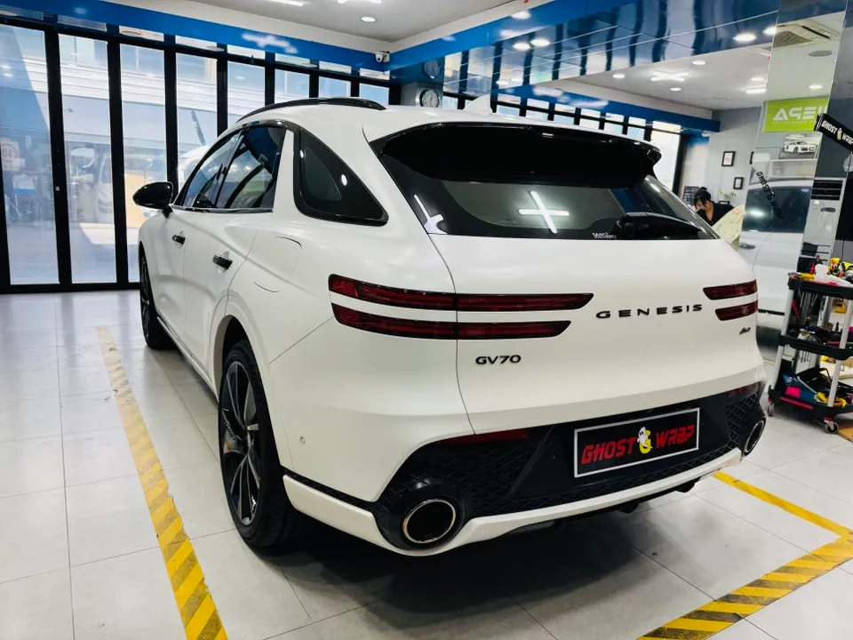Genesis GV70 vinyl wrap - Genesis GV70 Vinyl Wrap Review: Satin Black Muffler Tips photo 4