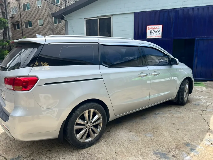 Kia Carnival wheel repair installation result