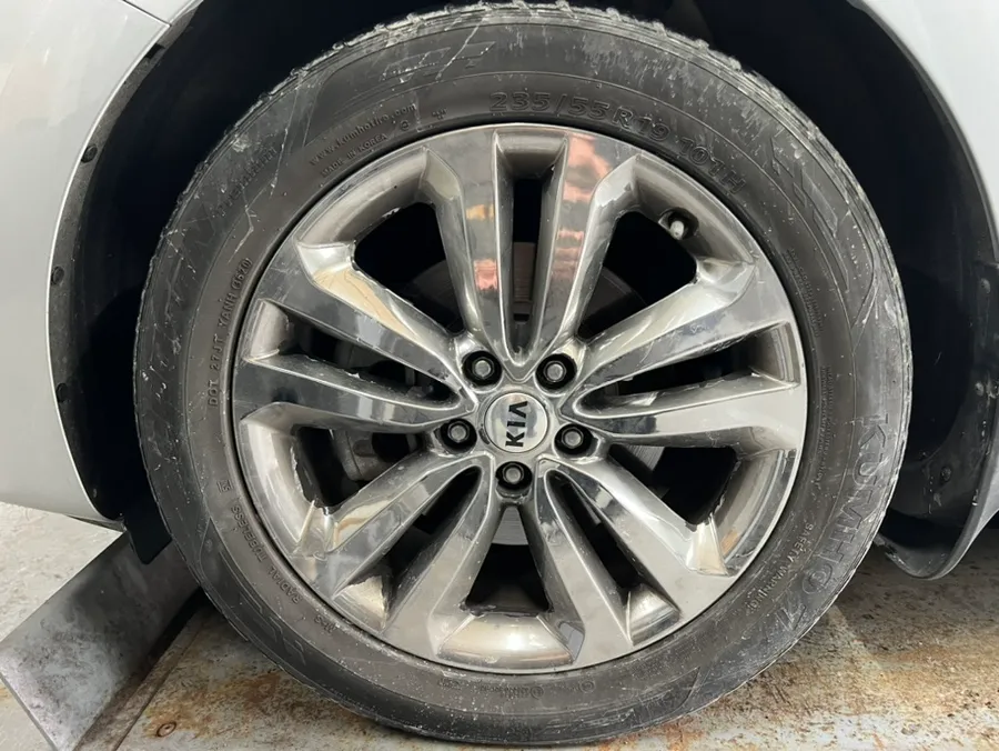 Kia Carnival wheel repair - Kia Carnival Wheel Repair & Painting Review photo 4