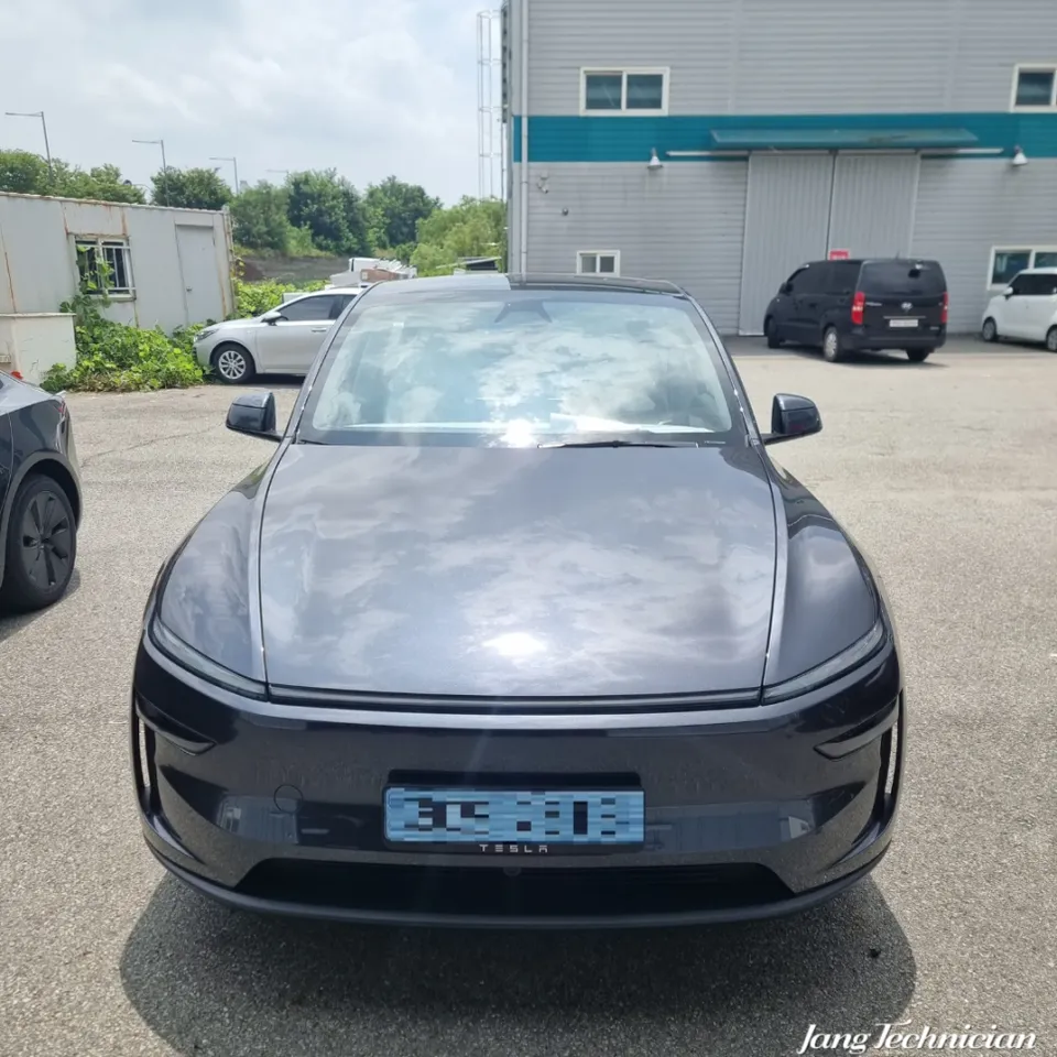 Tesla Model Yのカーフィルム施工事例｜費用目安・仕上がり 施工写真 3-2