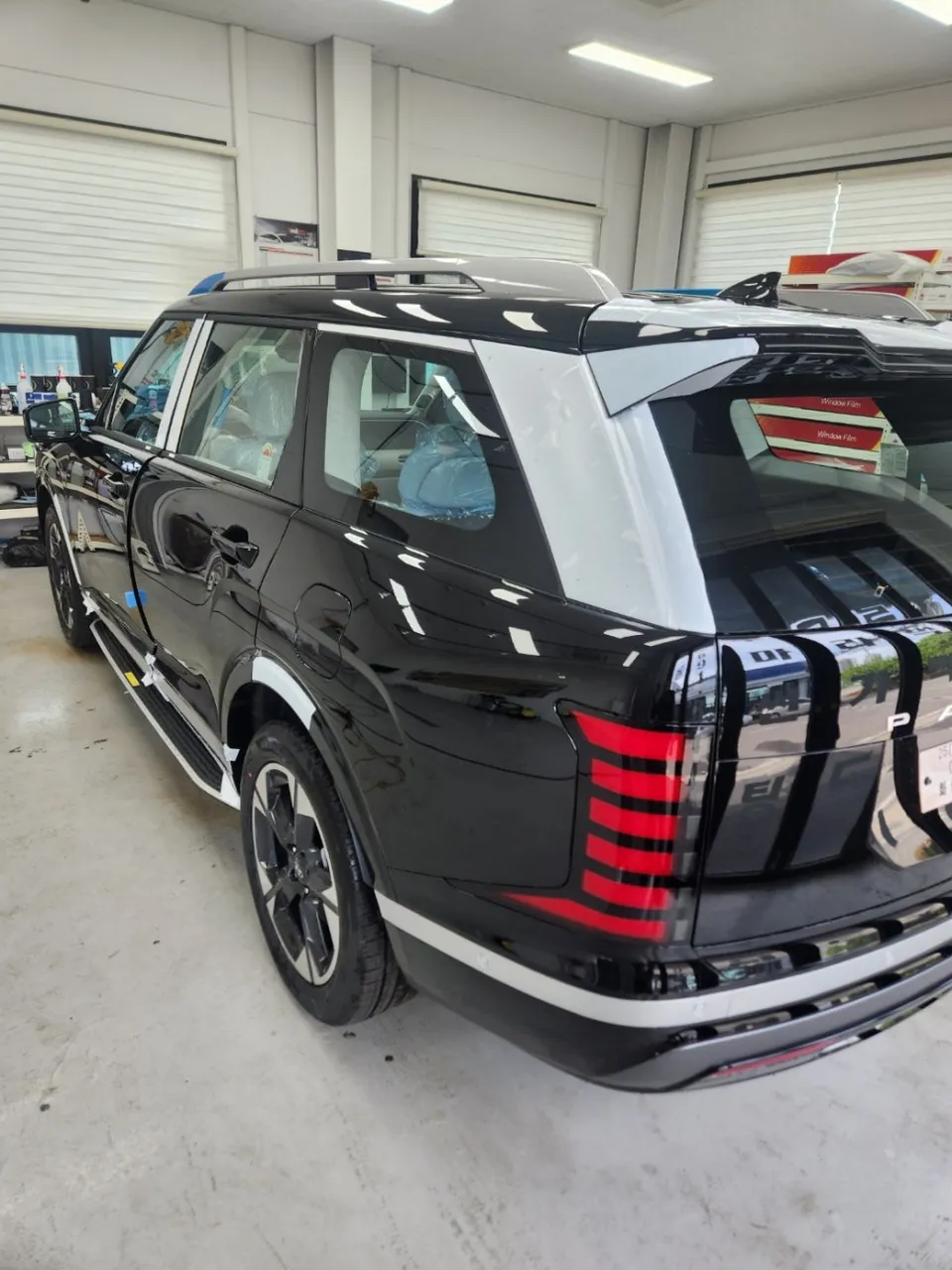 Hyundai Palisadeのカーフィルム施工事例|費用目安と仕上がり 施工写真 2-2