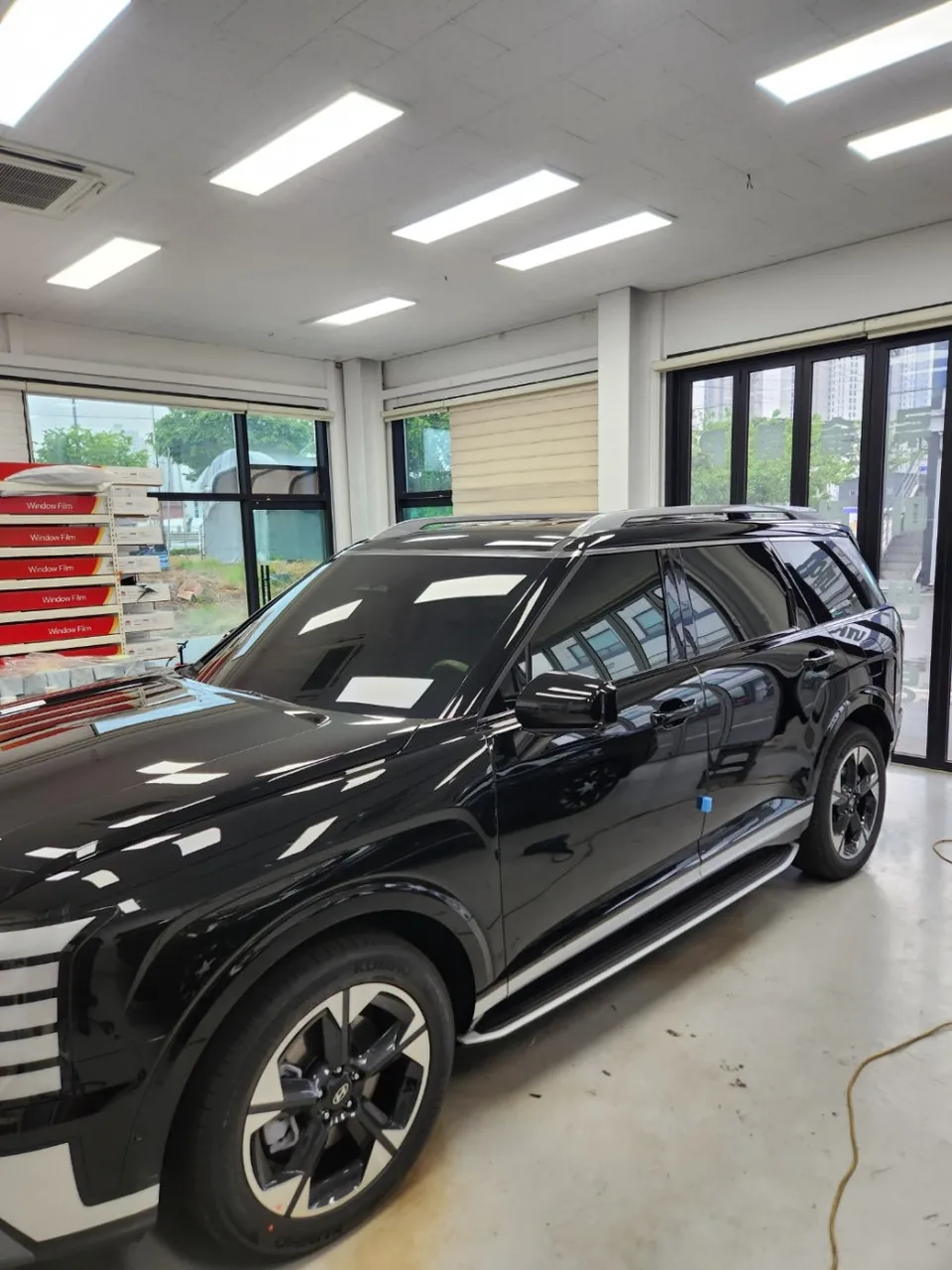 Hyundai Palisadeのカーフィルム施工事例|費用目安と仕上がり 施工写真 2-3