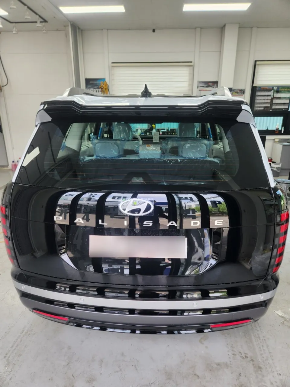 Hyundai Palisadeのカーフィルム施工事例|費用目安と仕上がり 施工写真 3-3
