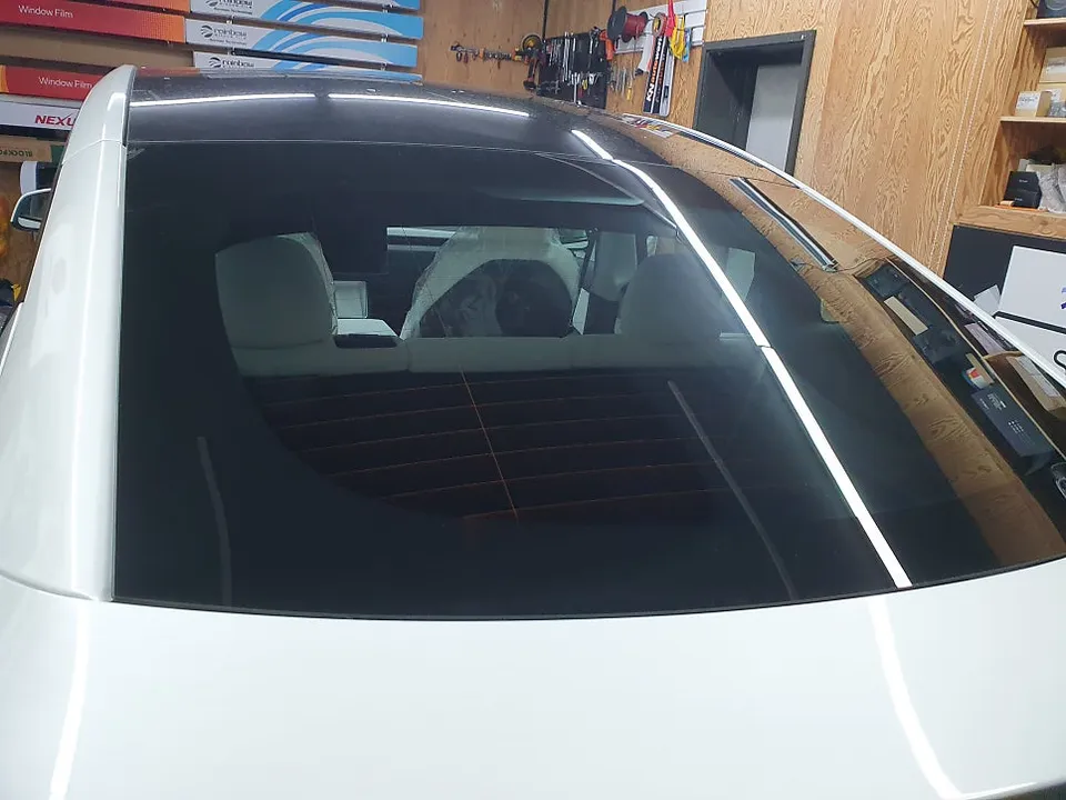 Tesla Model Yのカーフィルム施工事例｜費用目安・仕上がり 施工写真 2-1