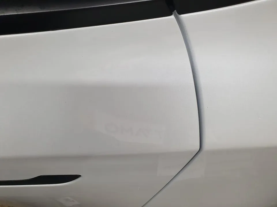 Tesla Model Yのカーフィルム施工事例｜費用目安・仕上がり 施工写真 3-2