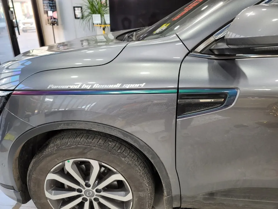 Renault Korea QM6のカーラッピング事例|費用目安・仕上がり 施工写真 3-1
