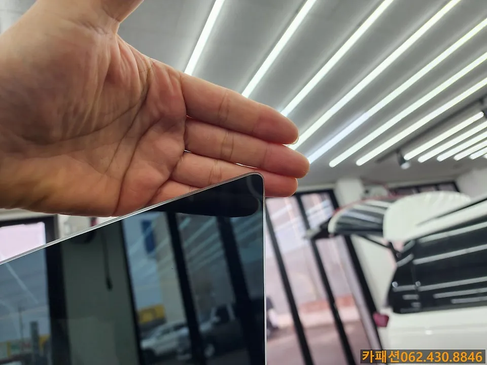Tesla Model Yのカーフィルム施工事例｜費用目安・仕上がり 施工写真 3-2