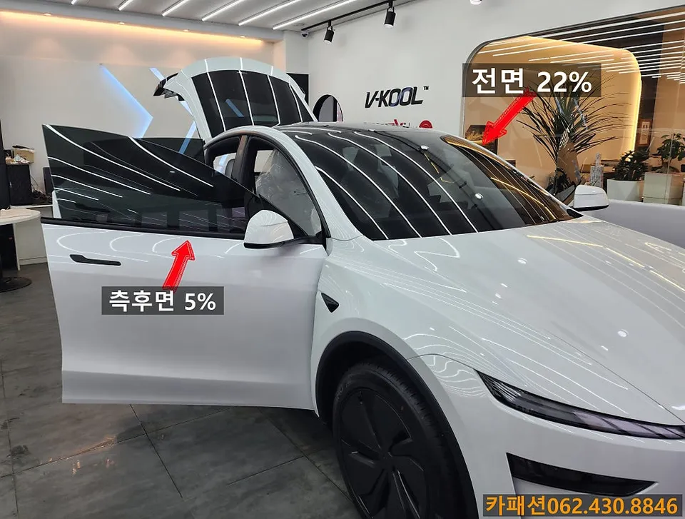 Tesla Model Yのカーフィルム施工事例｜費用目安・仕上がり 施工写真 2-3