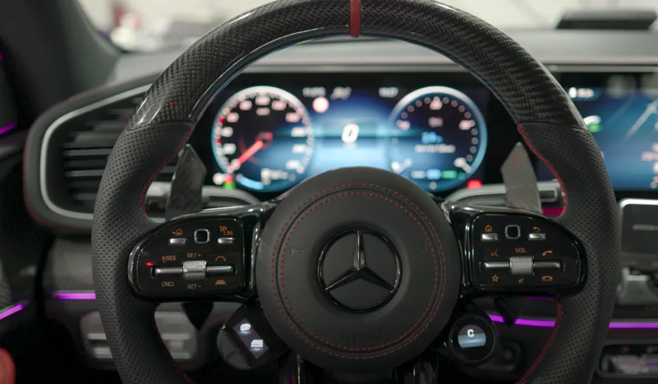 Mercedes-Benz GLE53 AMG W167 steering wheel - Mercedes-Benz GLE53 AMG Custom Steering Wheel Review photo 4