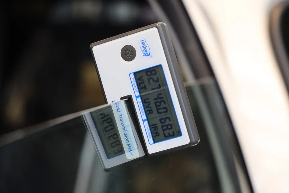 Hyundai Carnivalのカーフィルム施工事例|費用・仕上がり 施工写真 2-2