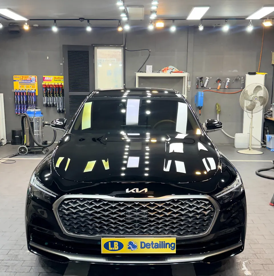 Kia K900のガラスコーティング事例|黒色車の輝き復活 施工写真 1-3