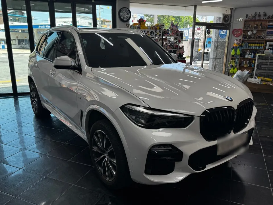BMW X5 G05 PPF施工事例:クロームラッピングと保護フィルム 施工写真 1-3