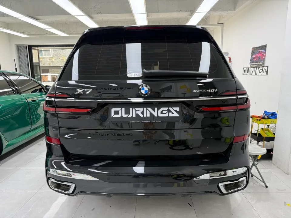 BMW X7のカーラッピング事例|クロームをブラック化 施工写真 1-2