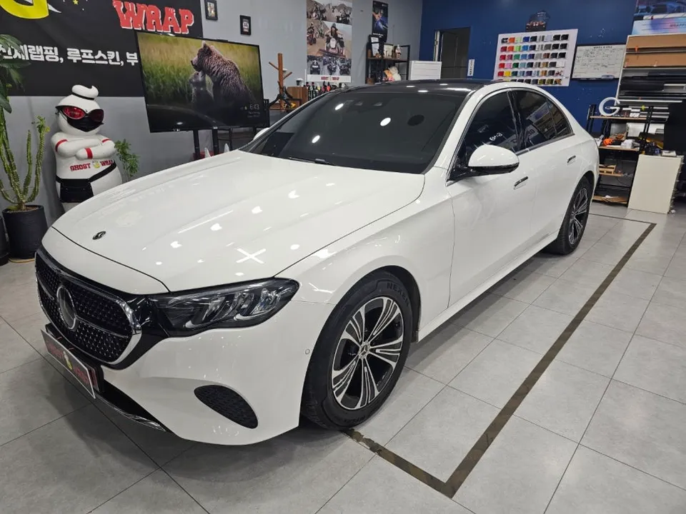 Mercedes-Benz E-Class vinyl wrap - Mercedes-Benz E-Class Vinyl Wrap Review: Cost & Results photo 3