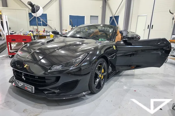 Ferrari Portofino interior customization - Ferrari Portofino Interior Customization Review photo 3