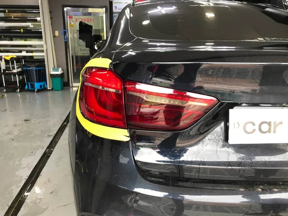 BMW X6のPPF施工事例|ライトの保護とドレスアップ 施工写真 4-1