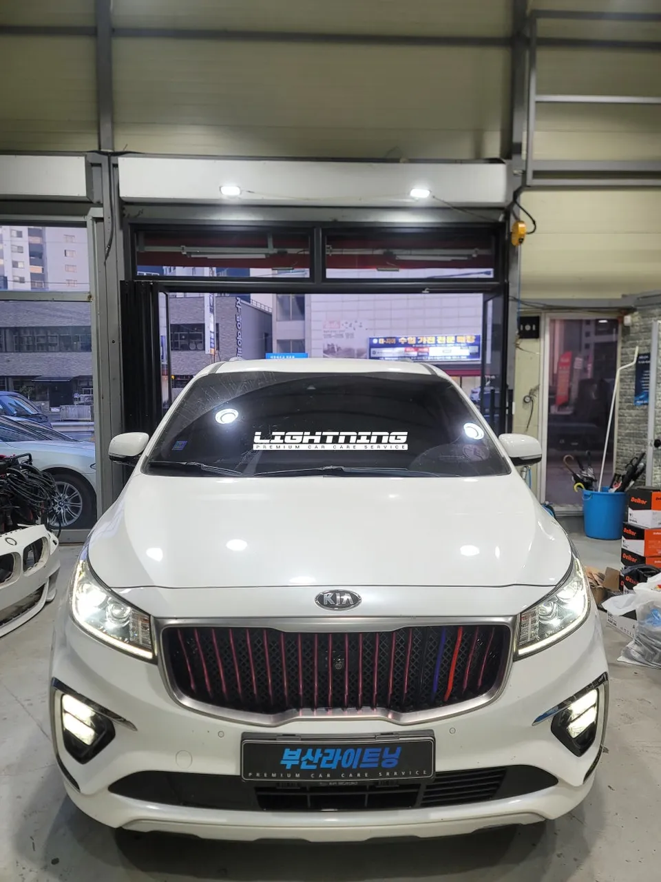 BMW M3 dash cam navigation - BMW M3 Dashcam & Navigation Installation Review photo 3
