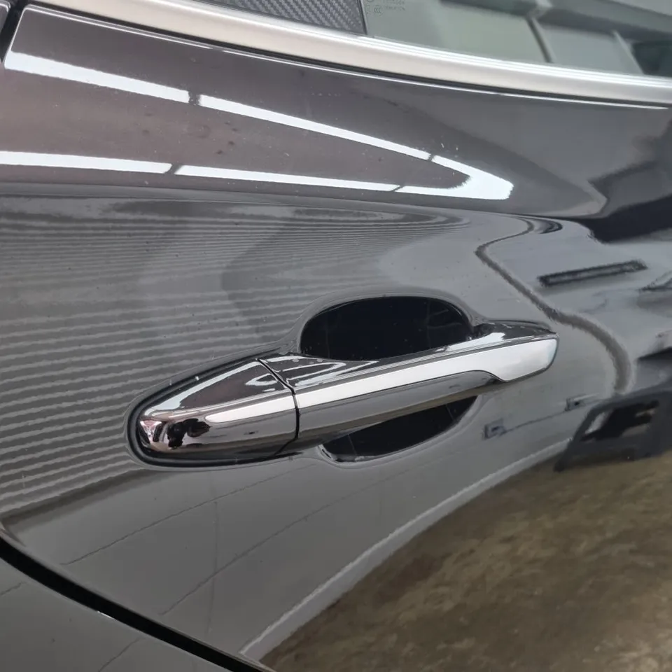 Hyundai Grandeur IGのカーラッピング事例|費用目安・仕上がり 施工写真 2-3