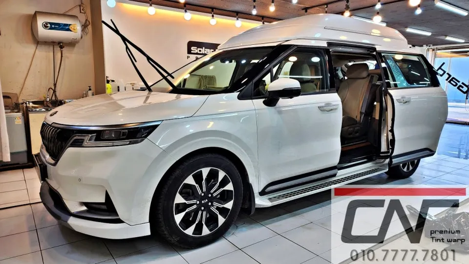 Kia Carnival Hi-Limousineのカーフィルム施工事例|費用目安・仕上がり 施工写真 2-1