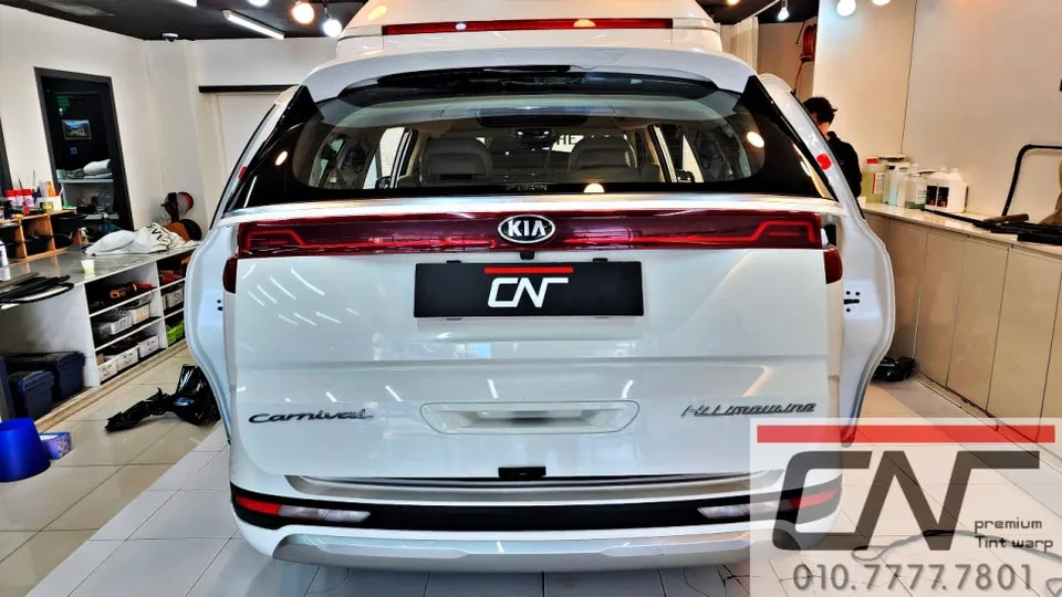 Kia Carnival Hi-Limousineのカーフィルム施工事例|費用目安・仕上がり 施工写真 2-2