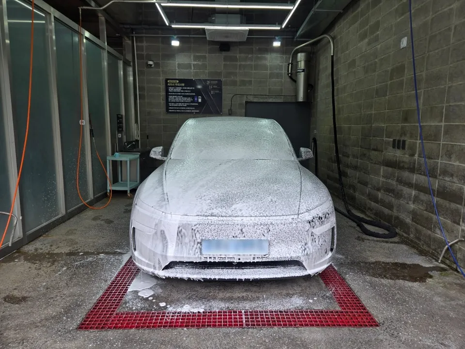 Tesla Model YのPPF施工事例|費用目安と仕上がり 施工写真 2-2