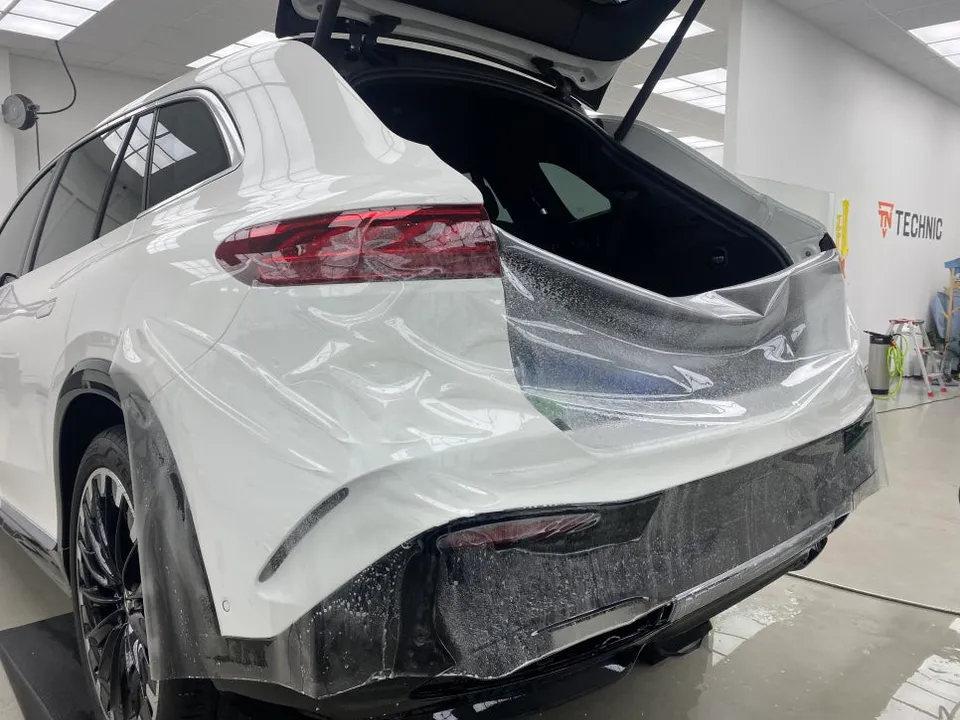 Mercedes-Benz EQS PPF施工事例|韓国での仕上がりと費用目安 施工写真 2-3
