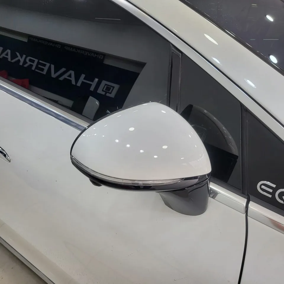 Mercedes-Benz EQSのカーラッピング事例|費用目安・仕上がり 施工写真 3-2