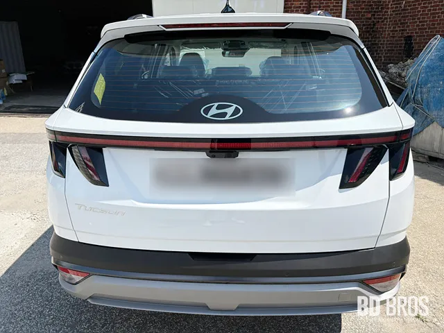 Hyundai Tucsonのカーフィルム施工事例|費用目安・仕上がり 施工写真 3-2