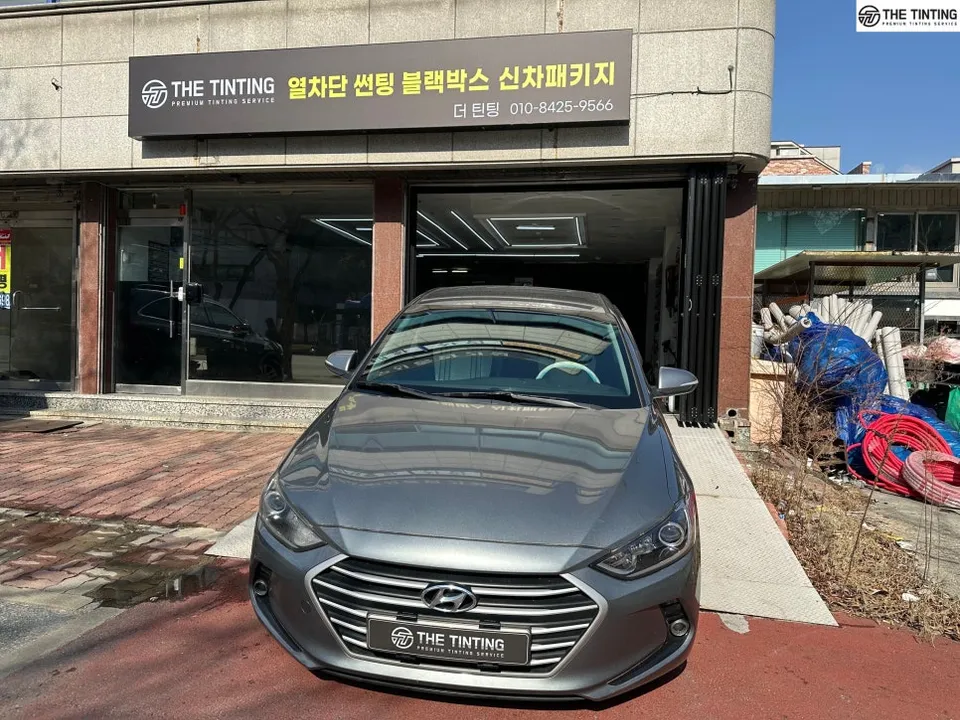 Hyundai Elantra ADのカーフィルム施工事例|費用目安・仕上がり 施工写真 2-3
