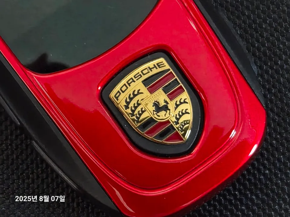 Porsche Taycan oem options - Porsche Taycan OEM Options Review: Digital Key Upgrade Cost photo 4
