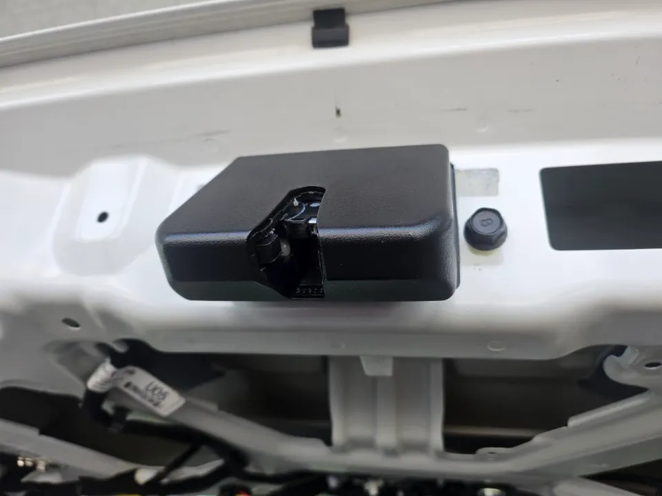 Kia Sorento MQ4 oem options - Kia Sorento MQ4 Power Liftgate Retrofit Review photo 4