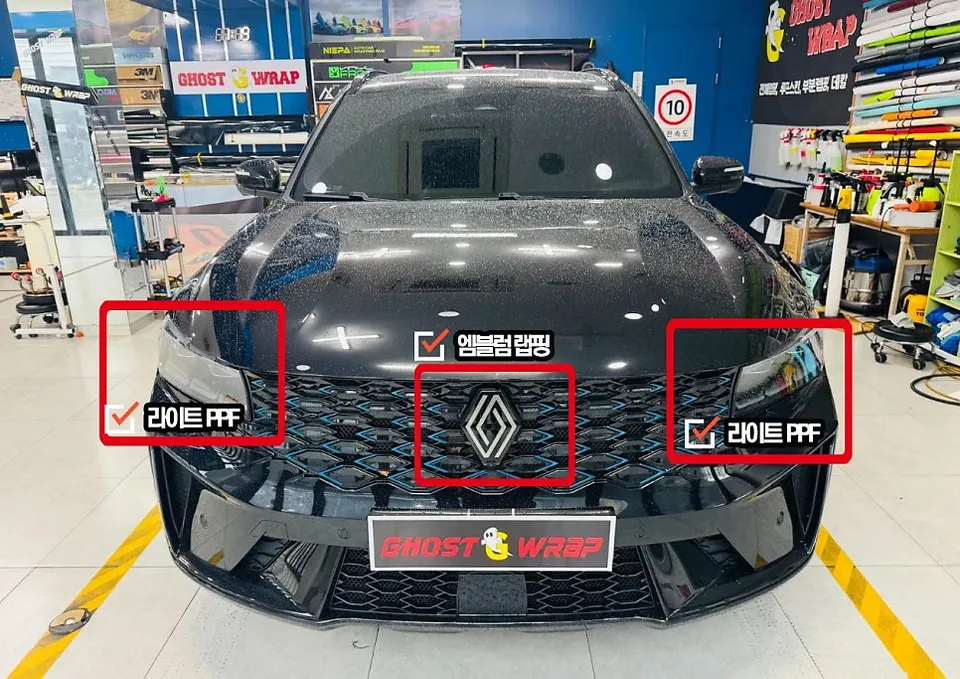 Renault Koleos PPF施工事例:エンブレムラッピングと変色PPF 施工写真 2-1