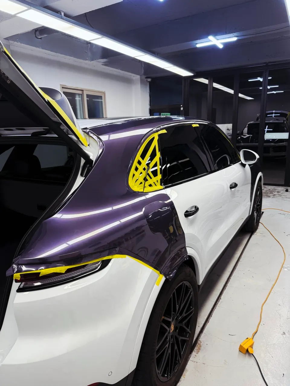 ポルシェ カイエンのカーラッピング事例｜費用目安・仕上がり 施工写真 2-2