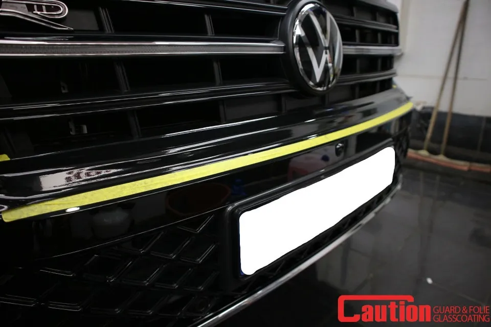 Volkswagen Touaregのカーラッピング事例 施工写真 6