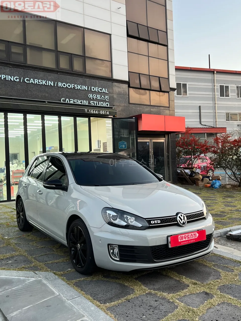 Porsche Golfのカーラッピング事例 施工写真 4-2
