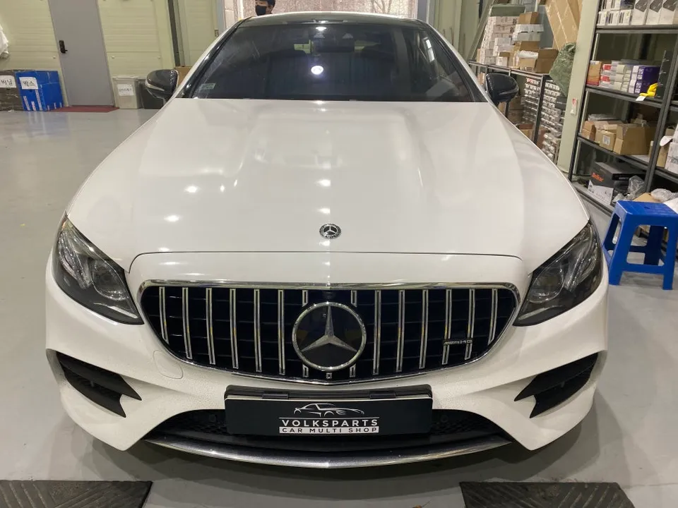 Mercedes-Benz E-Class Coupe steering wheel review