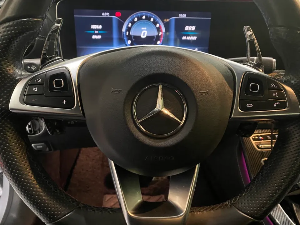 Mercedes-Benz E-Class Coupe steering wheel - Mercedes-Benz E-Class Coupe Steering Wheel Customization Review photo 4