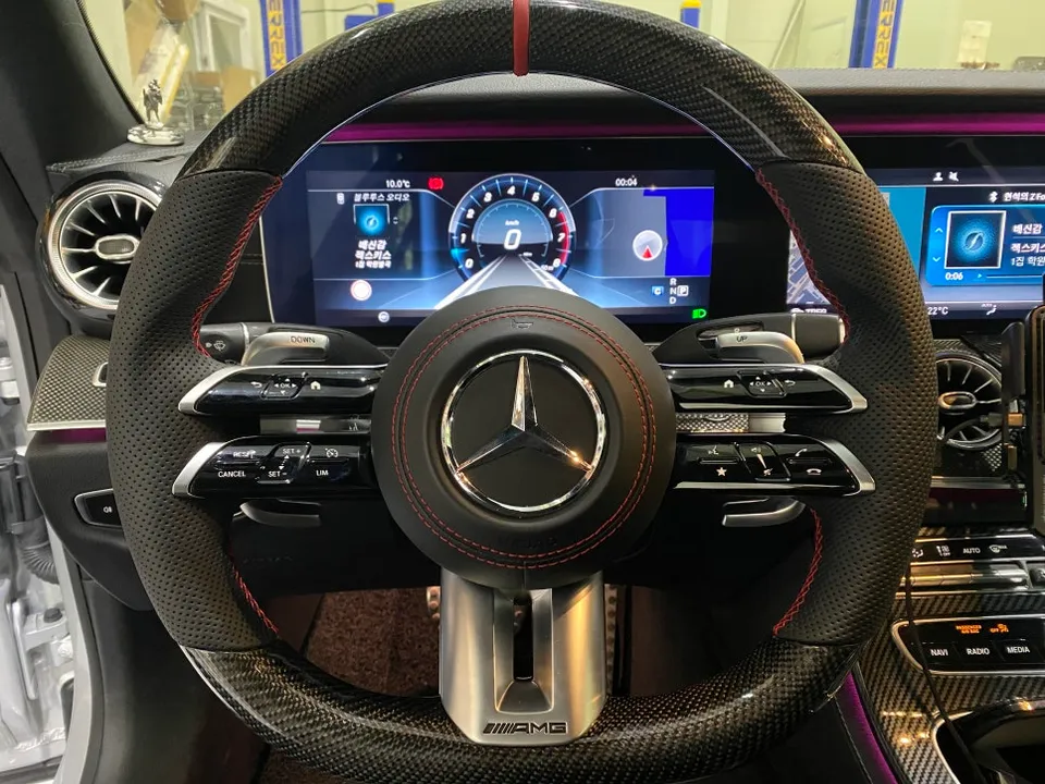 Mercedes-Benz E-Class Coupe steering wheel - Mercedes-Benz E-Class Coupe Steering Wheel Customization Review photo 7