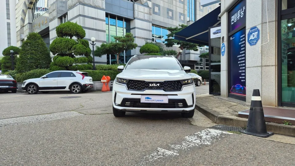 Kia Sorento MQ4 body kit - Kia Sorento MQ4 Body Kit Installation Review photo 5