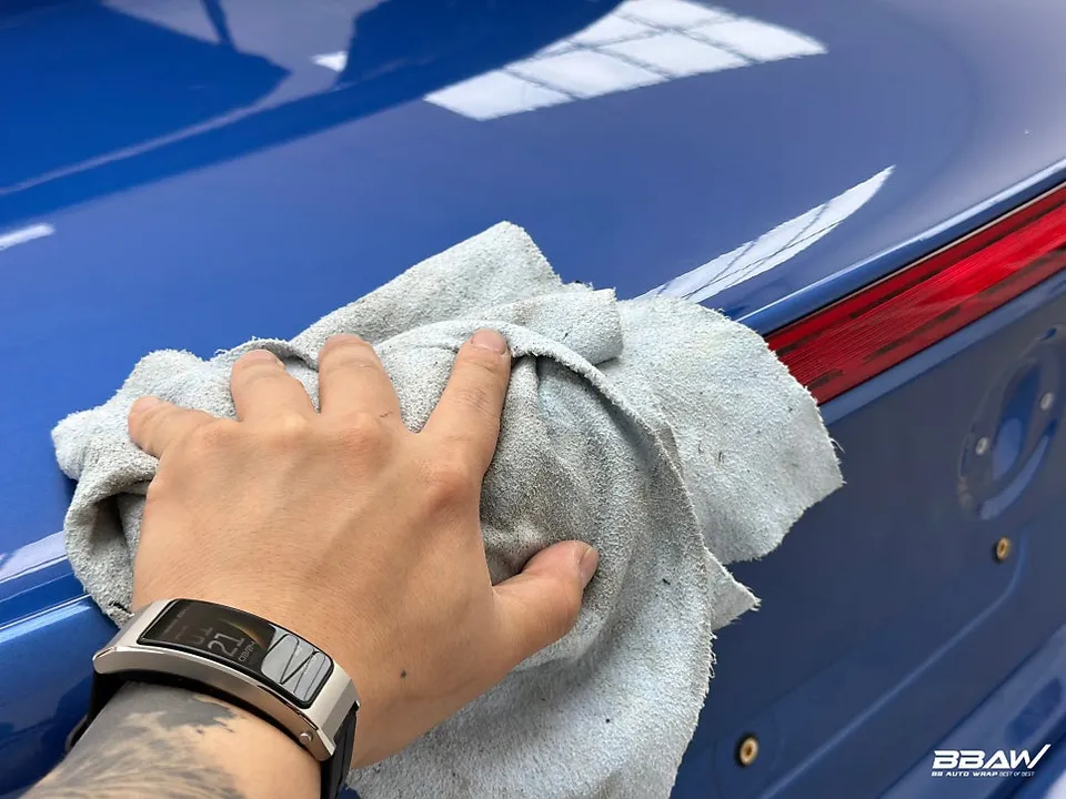 BMW 4 Series Convertibleのカーラッピング事例｜費用目安・仕上がり 施工写真 1-2