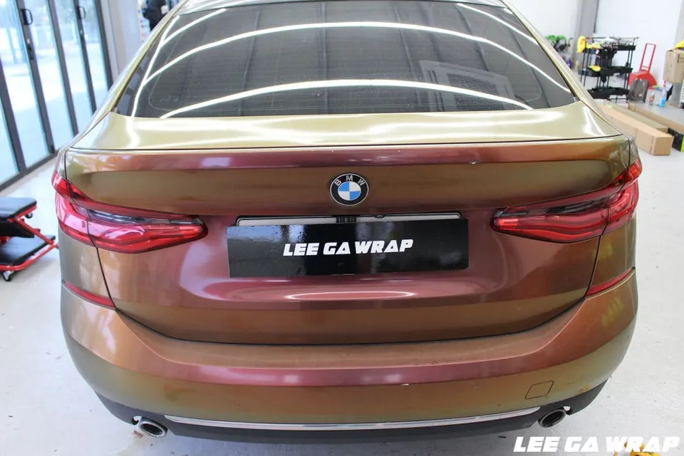 BMW 6 Series GT vinyl wrap - BMW 6 Series GT Vinyl Wrap Review: Brooklyn Grey Color Change photo 4