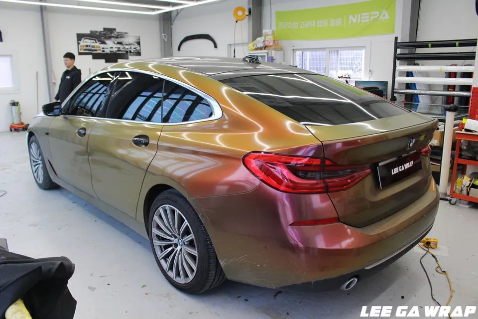 BMW 6 Series GT vinyl wrap - BMW 6 Series GT Vinyl Wrap Review: Brooklyn Grey Color Change photo 5