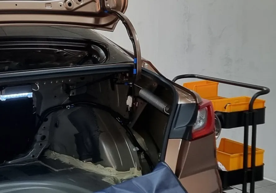 Toyota Camry oem options - Toyota Camry OEM Options Retrofit Review photo 3