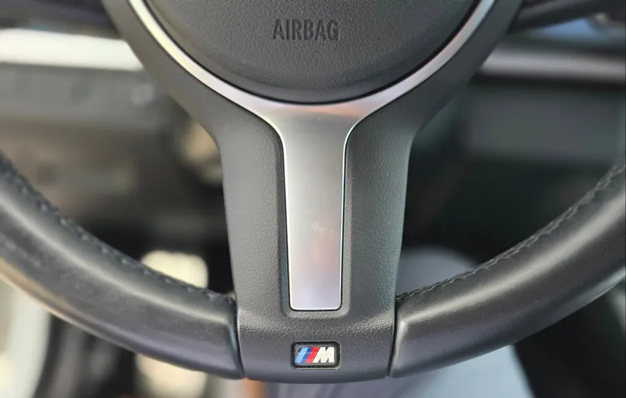 BMW BMW M steering wheel - BMW M Steering Wheel Customization Review — Enhanced Grip & Style photo 7